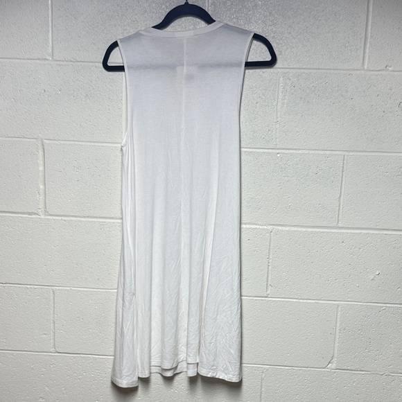 Elan White Sleeveless Tshirt Dress - Picture 10 of 11